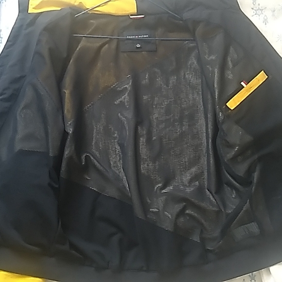 Lightweight jacket - Picture 3 of 3